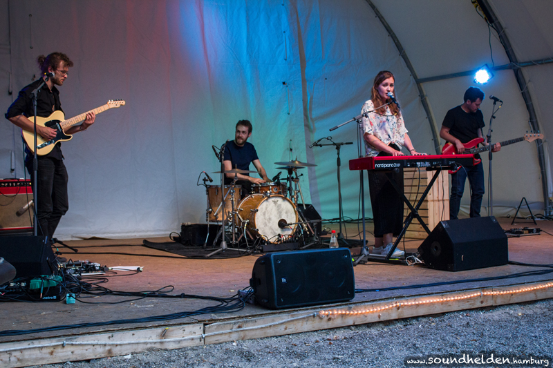 Elin Bell & Band 